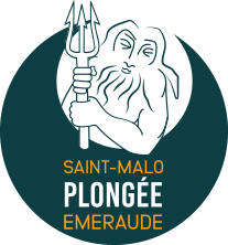 ÉMERAUDE PLONGÉE 